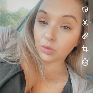 Meet your Posher, Brittaney